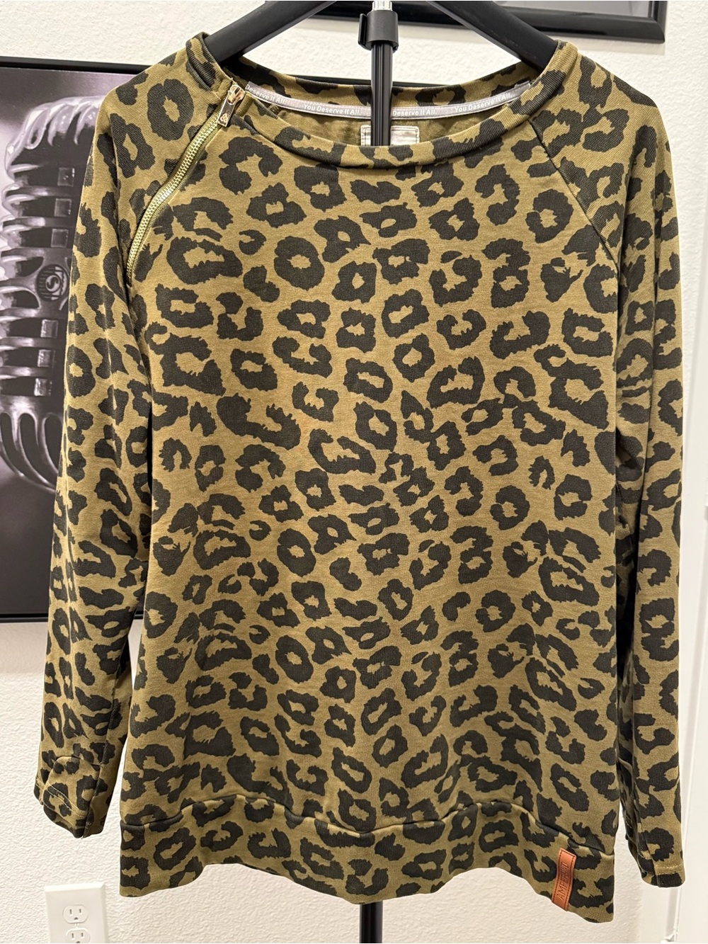 AMPERSAND AVE Olive and Black Leopard Print Zip-Shoulder Sweatshirt